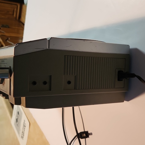 Vintage early '80's Panasonic Model RX-4975 Boombox w/ orig instructions - Picture 9 of 16